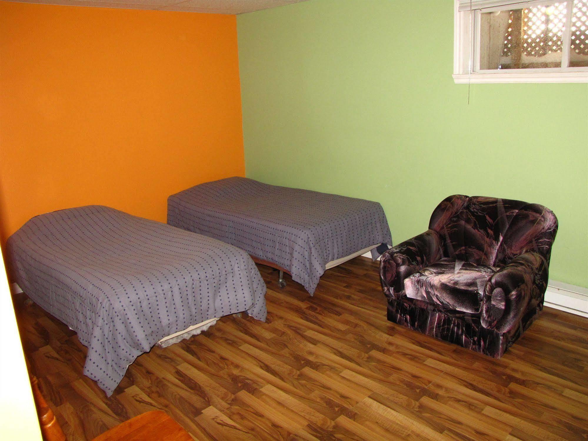 Motel & Chalets --Shefford-Waterloo- Habitation Forest エクステリア 写真