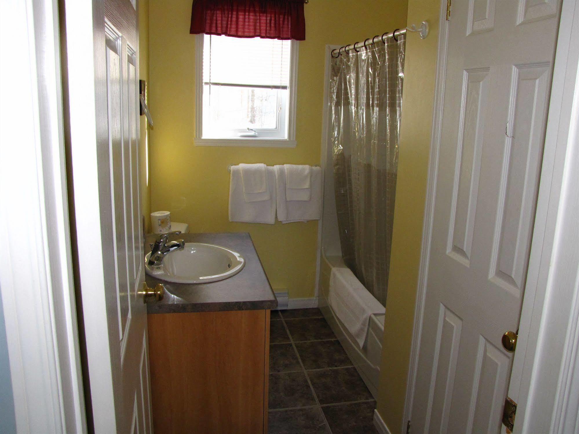 Motel & Chalets --Shefford-Waterloo- Habitation Forest エクステリア 写真