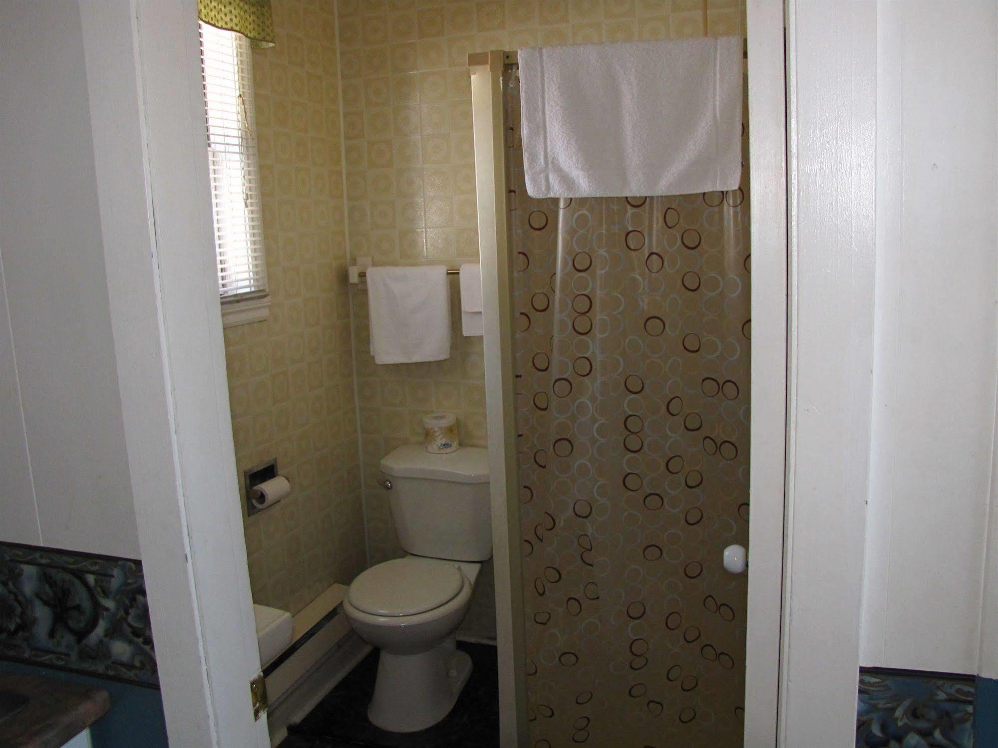 Motel & Chalets --Shefford-Waterloo- Habitation Forest エクステリア 写真